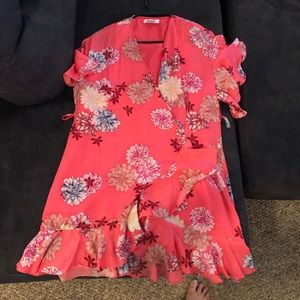 FUSCHIA WRAP DRESS SIZE SMALL